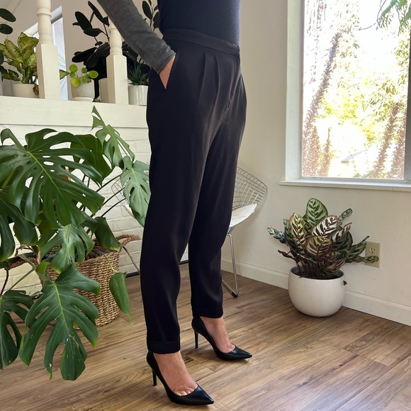Black Tapered Pants - Picture 2 of 4